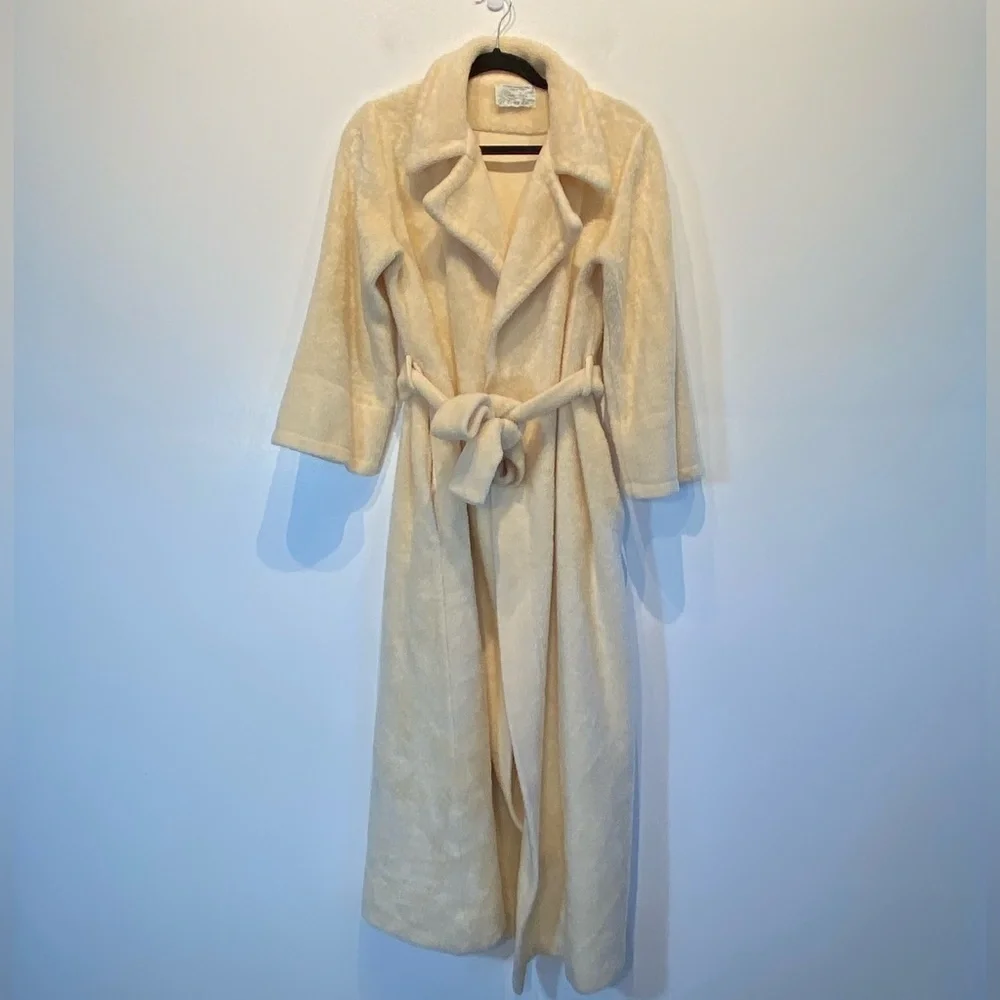 Sears At Home Wear 70s 80s Women's Robe Vintage Fuzzy Belted‎ Beige no Size Tag